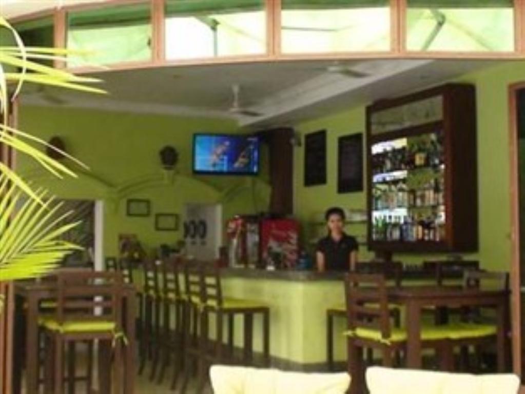 Cyclo Hotel-Bar-Restaurant Пномпень Экстерьер фото